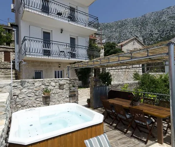 Casa de Férias House Jasna Igrane