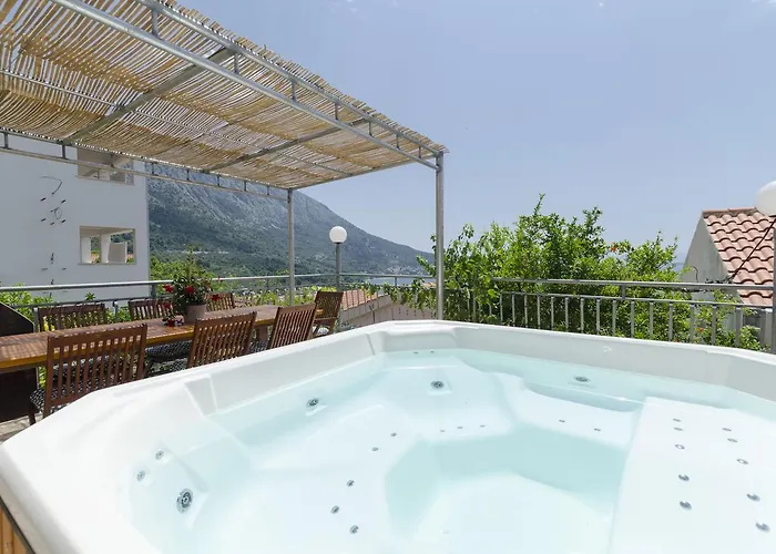 House Jasna * Igrane